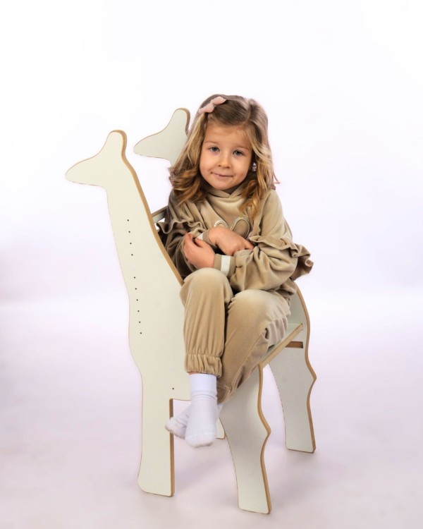 krzesełko-żyrafa (2).jpg